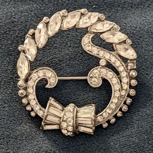 Very Fine Art Deco Brooch Multifaceted Baguettes Marquise Stones Beauty!